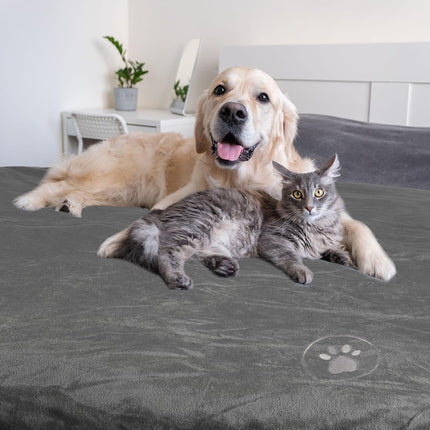 PETMAKER Waterproof Pet Blanket - 30x40-Inch Reversible Sherpa Fleece Throw Protects Couches, Cars, and Beds from Spills, Stains, and Fur (Gray)