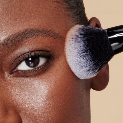 e.l.f. Dual-Ended Cream + Powder Brush, Two-in-One Makeup Brush For Creating A Gorgeous, Airbrushed-looking Complexion, Vegan & Cruelty-free