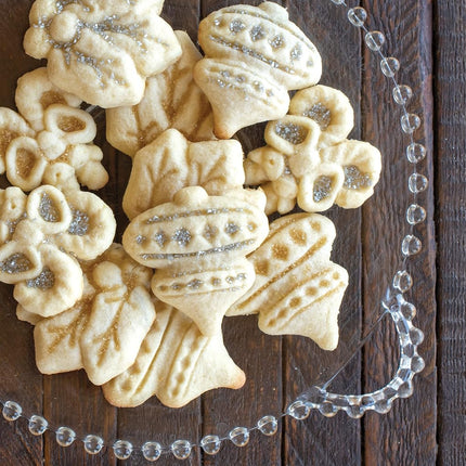 Nordic Ware Holiday 3D Cut-Out Cookie Stamps (Set of 3), Sturdy Cast Aluminium Cookie Stamp Set, Cookie Press Set Made in The USA, Sturdy and Durable Biscuit Maker Press Set, 01233