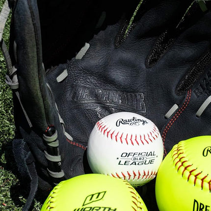 Baseball Gloves & Mitts