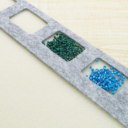 The Beadsmith Seed Bead Treasure Mat – 14” x 11” (35.6 x 27.9cm) – Soft Surface, 7 Compartments, Raised Border – Perfect for Working on Seed Bead Projects, Beading, Jewelry Making and DIY Hobbies