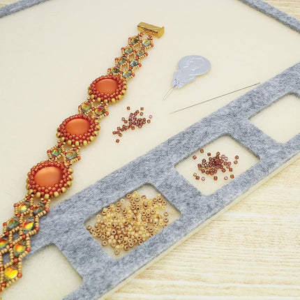 The Beadsmith Seed Bead Treasure Mat – 14” x 11” (35.6 x 27.9cm) – Soft Surface, 7 Compartments, Raised Border – Perfect for Working on Seed Bead Projects, Beading, Jewelry Making and DIY Hobbies