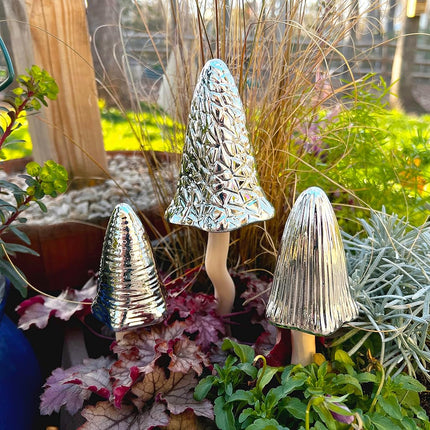 Bosmere W122 Ceramic Silver Tinkling Toadstools-Set of 3 Outdoor décor