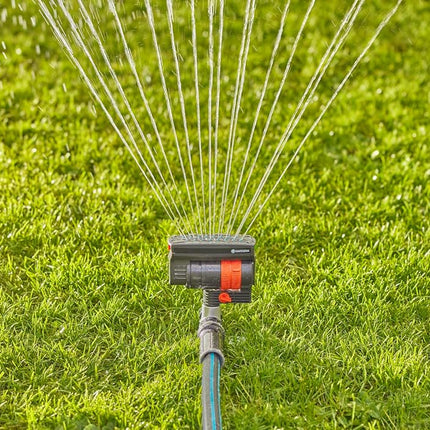 GARDENA (18709-81) Up to 2300 sq ft - ZoomMaxx Adjustable Oscillating Sprinkler on Metal Step Spike for Watering Large Area Lawn, Yard and Garden. Quick Connect Included for Ease of Connection.