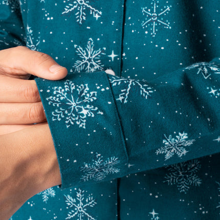 Fruit of the Loom womens Flannel Sleep Shirt, Starry Snowflakes, M