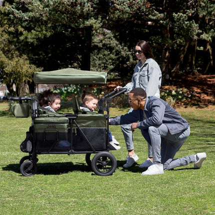 Delta Children Jeep Wrangler Deluxe 4 Seater Pushchair - Premium Quad Stroller for 4 Children with Convertible Seats, Adjustable Push/Pull Handles, Removable Canopy and Flat