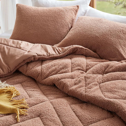 Ensemble de Couette Queen Size Comfort Spaces, Réversible, Ultra Doux, pour Lit Queen Size, Toutes Saisons, Léger, Polaire Sherpa, Ensemble de Lit Queen Size, Pleine/Queen, Marron, 3 Pièces