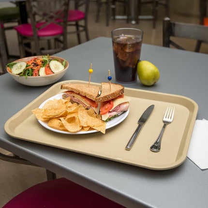 Carlisle FoodService Products Bandeja de Cafetería Fast Food Café con Superficie Estampada para Cafeterías, Comida Rápida y Comedor, Plástico, 14" x 18", Beige, (Paquete de 12)