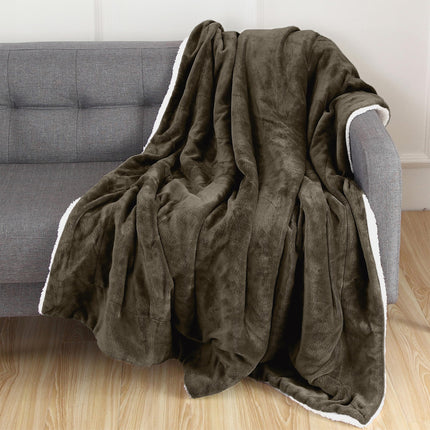 Elegant Comfort Reversible, Solid Sherpa Throw Bla
