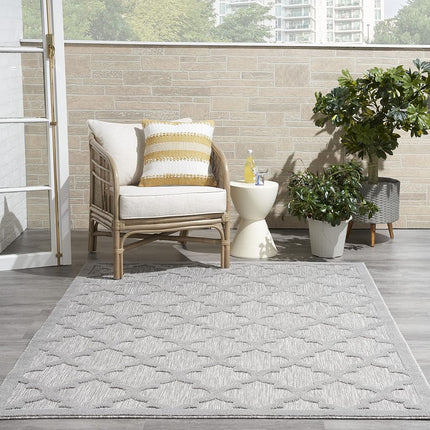 Alfombra de área Nourison Easy Care para interior/exterior gris plateado de 5' x 7', marroquí, enrejado, dormitorio, sala de estar, patio trasero, terraza, patio, fácil de limpiar, no suelta pelo
