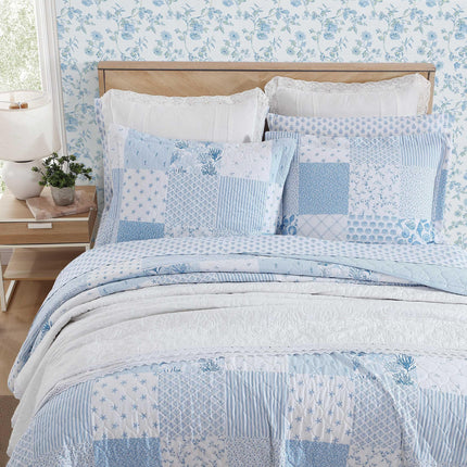 Laura Ashley - Quilt Set, Breathable Premium Bedding with Matching Shams, Luxuriously Soft Home Decor (Colleens Coastal Patchwork Blue, King)