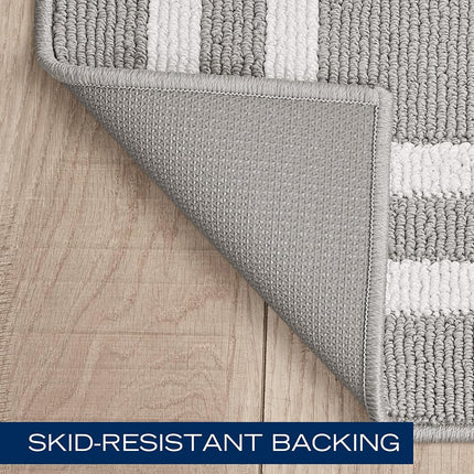 Nautica – Tapis de Couloir | Tapis de Couloir d'Intérieur et Tapis d'Entrée | Paillasson Antidérapant pour Entrée et Cuisine | Tapis d'Entrée Lavable en Machine | 2'2" x 3'9" | Double Bordure Gris Clair