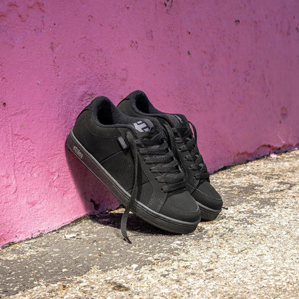 Etnies Kingpin Classic Skate Heritage Fashion Style with on-Trend Puffy Look, Reinforced Cupsole, Cushioned Fit, Everyday Sneakers Black