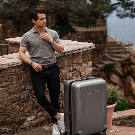 Samsonite Unisex-Adult Winfield 3 DLX Hardside Expandable Luggage with Spinners, Black, Checked-Medium 25-Inch, Winfield 3 DLX Hardside Expandable Luggage with Spinners