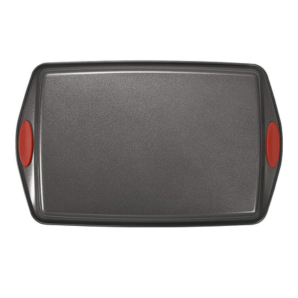 Batterie de pâtisserie antiadhésive Rachael Ray avec poignées comprenant un moule à pain antiadhésif, un moule à gâteau, des moules à gâteaux et une plaque à biscuits/plaque de cuisson - 5 pièces, gris avec poignées rouges