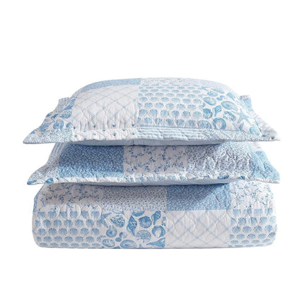 Laura Ashley - Quilt Set, Breathable Premium Bedding with Matching Shams, Luxuriously Soft Home Decor (Colleens Coastal Patchwork Blue, King)