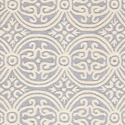 Safavieh Medallion Indoor Hand Tufted Rectangle Area Rug, Cambridge Collection, CAM123, in Silver / Ivory, 91 X 152 cm for Living Room, Bedroom or Any Indoor Space