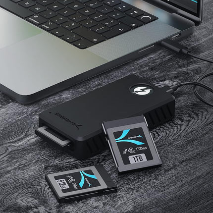 SABRENT Card Reader Thunderbolt 3 CF Express Type B Card Reader, Super Fast 40Gbps CFexpress Reader, USB Type C 3.2 Memory Card Adapter, Aluminum with Rugged Case (CR-T3CF)