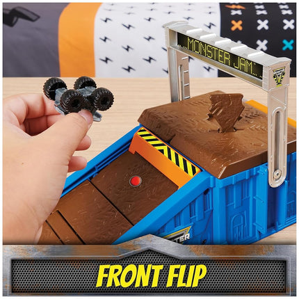 Monster Jam Mini Freestyle Flip Arena Playset and Storage with 2 Mini Trucks, Kids Toys for Boys and Girls Ages 3 and up