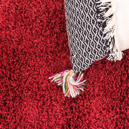 Alfombra de área Unique Loom Solo Solid Shag Collection - Alfombra moderna de felpa exuberante y suave (1.22 x 1.83 m rectangular, rojo cereza)
