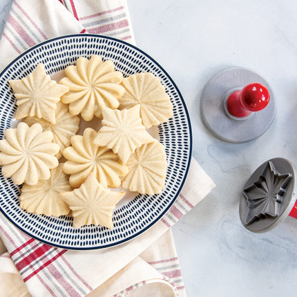 Nordic Ware Sellos de galletas plisados ​​bonitos, aluminio fundido plateado con mangos de madera, gris, 3 piezas
