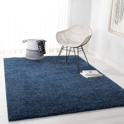 Safavieh Shaggy Indoor Woven Rectangle Area Rug, August Shag Collection, AUG900, in Navy, 91 X 152 cm for Living Room, Bedroom or Any Indoor Space