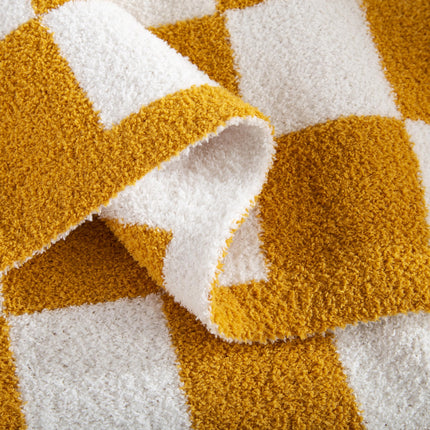 Elegant Comfort Checkered Throw Blanket, Gold Super Soft Cozy Fluffy Warm Throw Blankets for Couch, Sofa, Chair, Bed, Camping, Picnic, Travel Lightweight Bed Blanket (50" x 70")