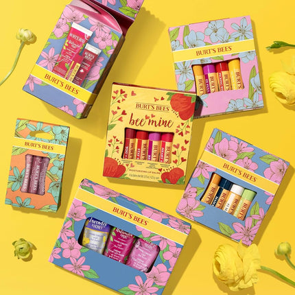 Burt's Bees Lip Balm Gift Set, Beeswax, Strawberry, Tropical Pineapple, Dragonfruit Lemon, In Full Bloom, 4x4.25g