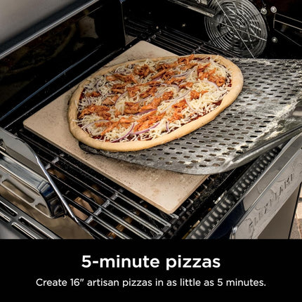 Mejoras del horno para pizza Ninja FlexFlame Piedra para pizza artesanal de 16'', piedra de cordierita duradera, pizzas en 5 minutos, pizza artesanal casera, pan, calzones y más, resistente al calor hasta 315 °C, superficie extragrande, XSKPGPIZASTN