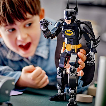 LEGO DC Batman Construction Figure, Super Hero Buildable Toy with Cape, Based on the 1989 Batman Movie, Collectible Set, Gift Idea for Kids 76259