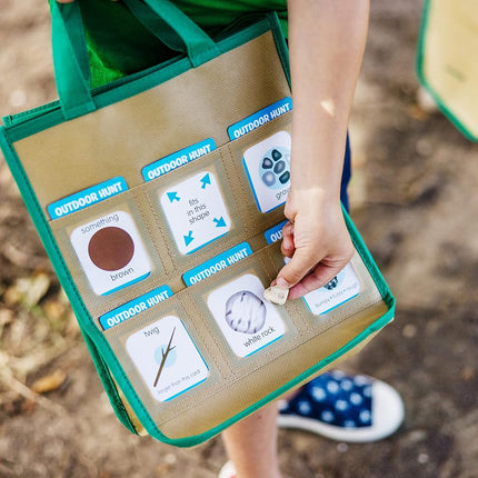 Melissa & Doug |Let's Explore Indoor/outdoor scavenger hunt play set| 3 years+