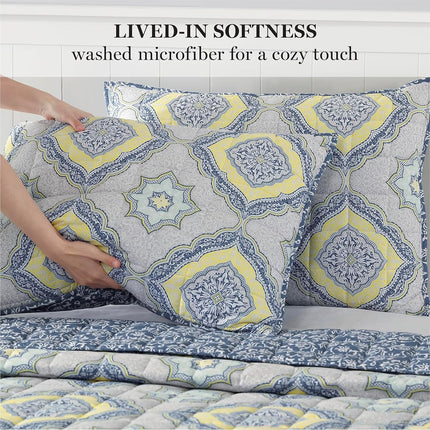 MARTHA STEWART Full Queen Size Quilt Bedding Set - 3 Piece, Soft Washed Microfiber, Printed Bedspread, Reversible, All Season, 1 Quilt, 2 Standard Pillow Shams, Blue & Gray, Jamie Medallion Print