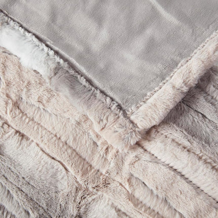 Couverture chauffante électrique réversible Beautyrest Zuri en fausse fourrure et vison, arrêt automatique, quasiment zéro champ électromagnétique, plusieurs réglages de chaleur, certifiée UL, lavable en machine, plaid 127x178 cm rose poudré/gris