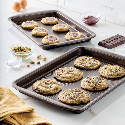 Circulon Nonstick Bakeware Set with Nonstick Cookie Sheets/Baking Sheets - 2 Piece, Chocolate Brown, Set (9" x 13" & 10" x 15")