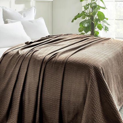 Superior 100% Cotton Thermal Blanket, Soft and Breathable Cotton for All Seasons, Bed Blanket and Oversized Throw Blanket with Luxurious Diamond Weave - King Size, Chocolate