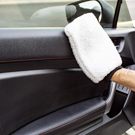 Meguiar's Microfiber Wash Mitt, Super-Thick, Reusable Wash Mitt for Ultimate Finish, Safe on Clear Coats, Leaving You with A Show Car Finish, 1 Pack - X3002