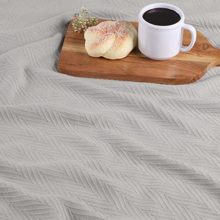 Superior Metro All-Season Cotton Blanket, Woven Blanket for Couch, Bed, Bedding, Farmhouse, Home Essentials, Cute and Cozy Bohemian Blankets, Herringbone Weave, California King, Silver