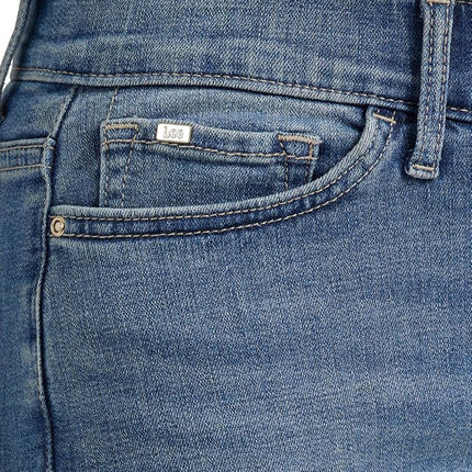 Lee Women's Ultra Lux Comfort with Flex Motion Bootcut Jean, Majestic, 4 Short