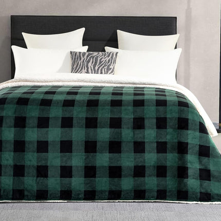 Elegant Comfort Ultra Soft Reversible Buffalo Plaid Flannel Sherpa Blanket - Cozy Silky Checkered Fleece Throw for Couch, Bed - Plush Fuzzy Warm Winter Blanket for Gift, Full, Green