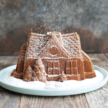 Nordic Ware Moule à Bundt Maison en Pain d'Épices, Moule à Gâteau Bundt en Aluminium de Noël, Moule à Gâteau Bundt avec Motif, Moule à Gâteau, Couleur : Argent