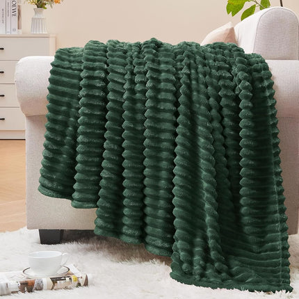 BEDELITE 3D Ribbed Emerald Green Fleece Twin Blank