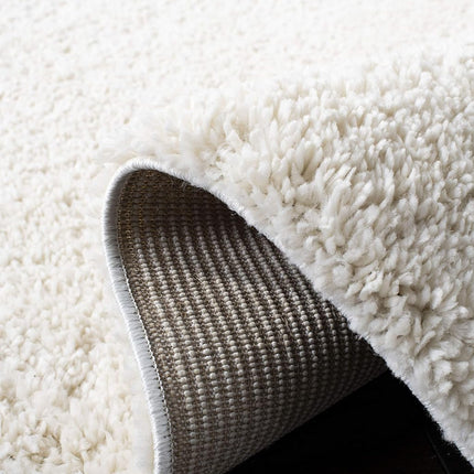 SAFAVIEH Shag Rug for Living Room, Dining Room, Bedroom - August Shag Collection, Short Pile, in Ivory, 76 X 183 cm