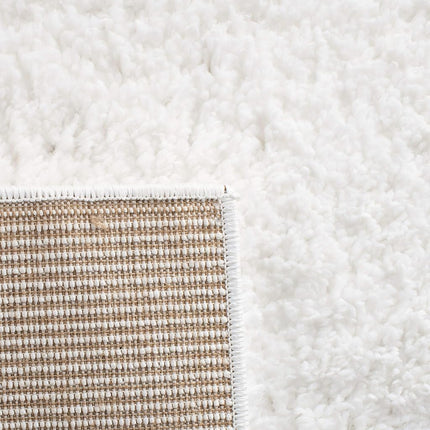 Safavieh Shaggy Indoor Woven Rectangle Area Rug, August Shag Collection, AUG900, in White, 91 X 152 cm for Living Room, Bedroom or Any Indoor Space