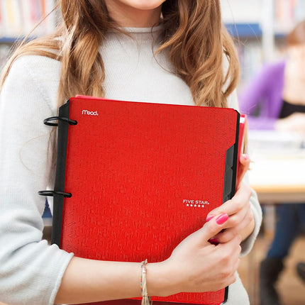 Cahier rechargeable Five Star Flex + application d'étude, papier ligné, classeur à anneaux TechLock de 3,8 cm avec poches, onglets et intercalaires, capacité de 300 feuilles, rouge feu (29324AB2)
