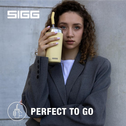 SIGG Helia Optimistic Yellow Travel Mug (0.45 L), Double-Walled Insulated Thermal Cup with Glass Straw, Leakproof Stainless Steel Tumbler for Hot and Cold Drinks