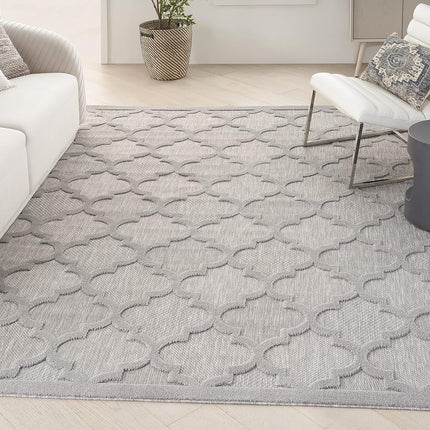 Alfombra de área Nourison Easy Care Moroccan para interior/exterior gris plateado de 2,13 m x 3,05 m