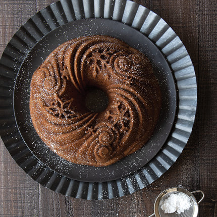 Nordic Ware Let It Snow Bundt, Silver, 10-Cup Capacity