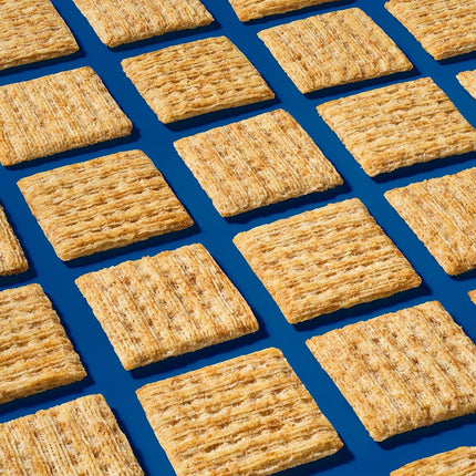 Galletas de Trigo Integral Originales Triscuit, Galletas Veganas, Bocadillos Saludables, Bocadillos para el Almuerzo, Tamaño Familiar, 12.5 oz