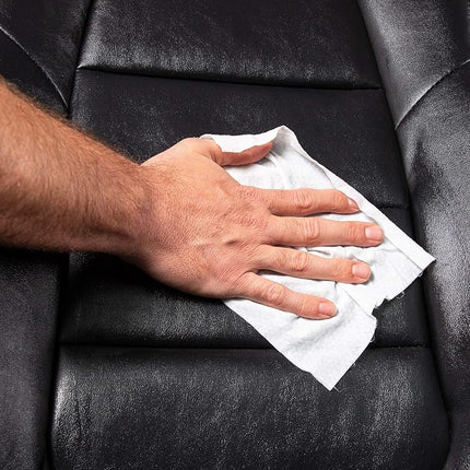 Meguiar's Gold Class Rich Leather Wipes, 25 pack | Best Automotive Care Cleaner | For Use on Upholestry, Auto Interiors and Accessories | Non-Toxic Leather Cleaner Wipes