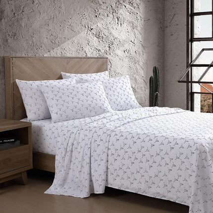 Wrangler- King Sheet Set, Silky & Lightweight Bedding Set, Yellowstone Inspired, Casual Home Décor (Steer Skulls Black, King)